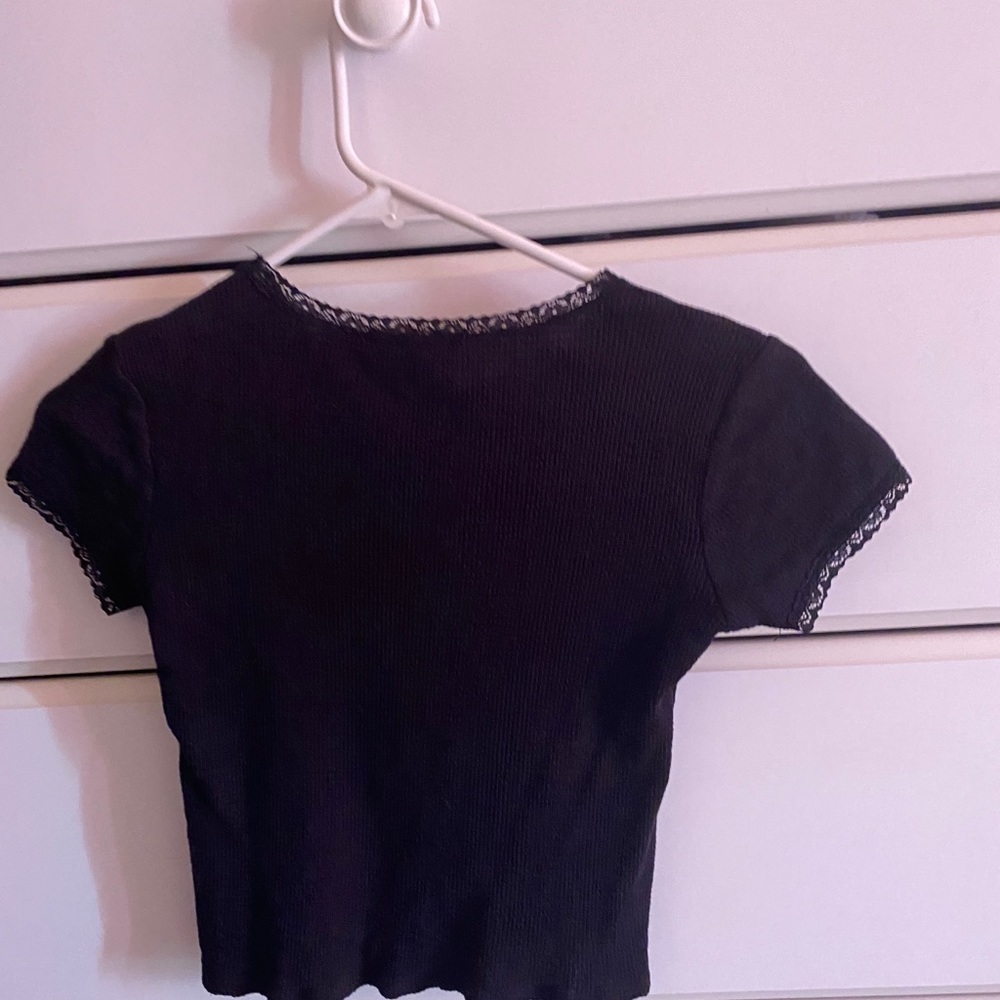 Black crop top